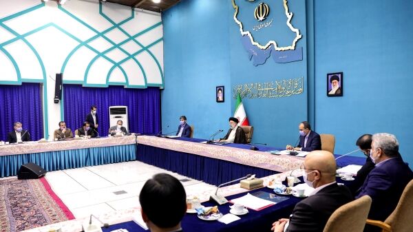 رئیسی: مصوبه ممنوعیت برگزاری دوره‌های آموزشی در دستگاه‌های اجرایی با قوت دنبال شود
