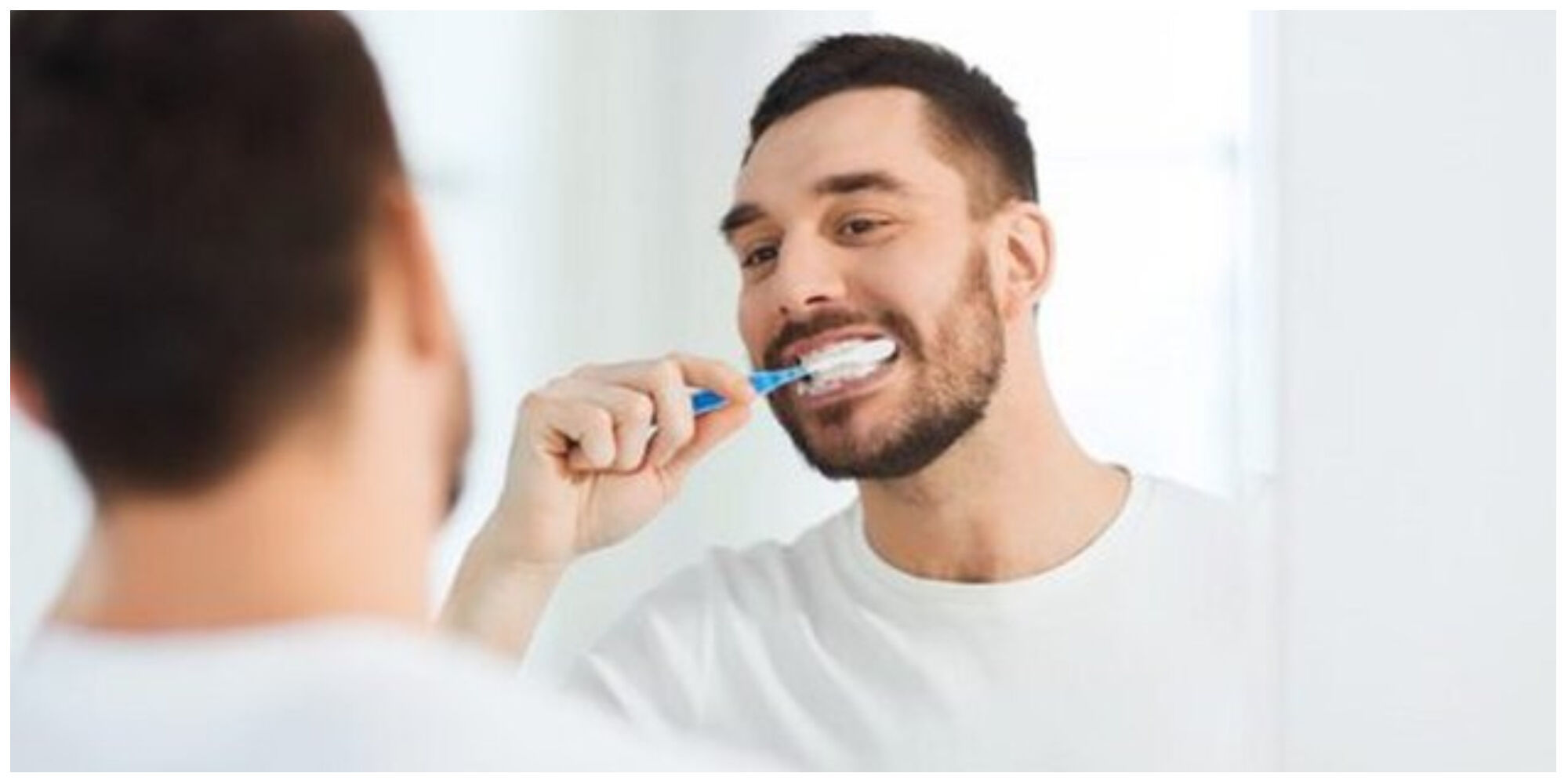 بهترین زمان برای مسواک زدن/ چه نوع مسواکی باید استفاده کرد؟