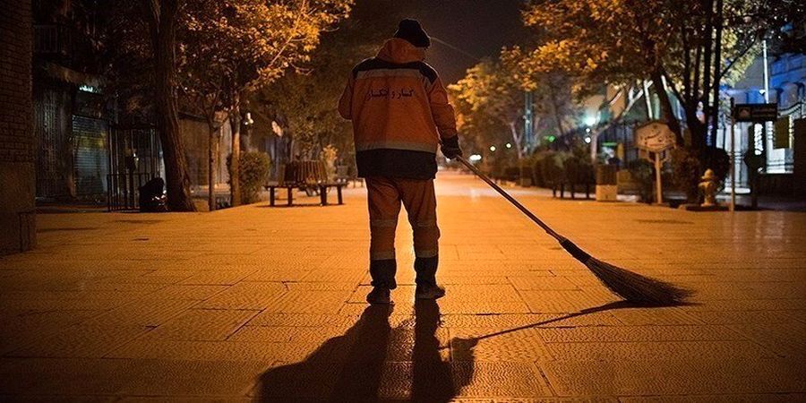 کتک زدن رفتگر فومنی توسط یک مسافر نوروزی
