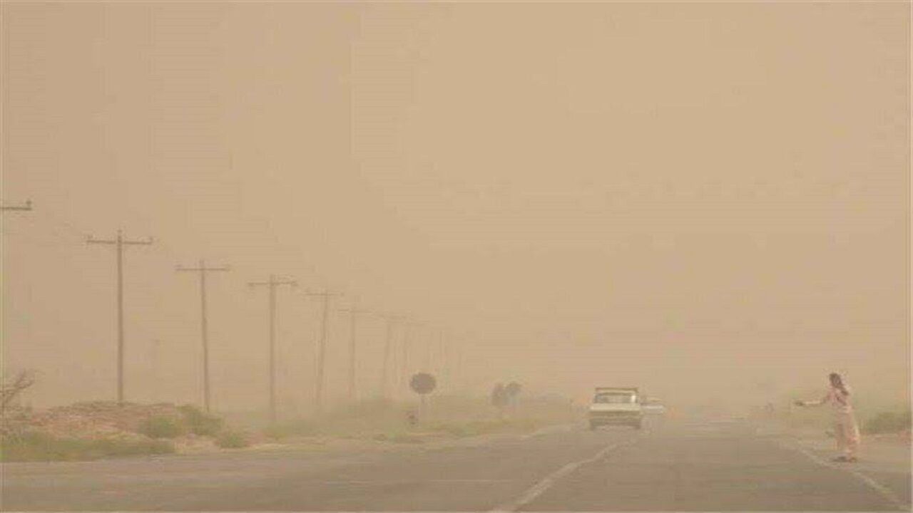گرد و خاک 17 استان را فرا می‌گیرد