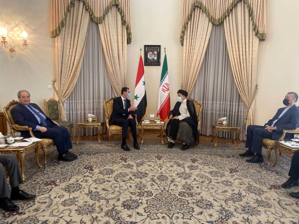 جزئیات دیدار بشار اسد و ابراهیم رئیسی/آنچه آینده منطقه را رقم می‌زند میزهای مذاکره نیست