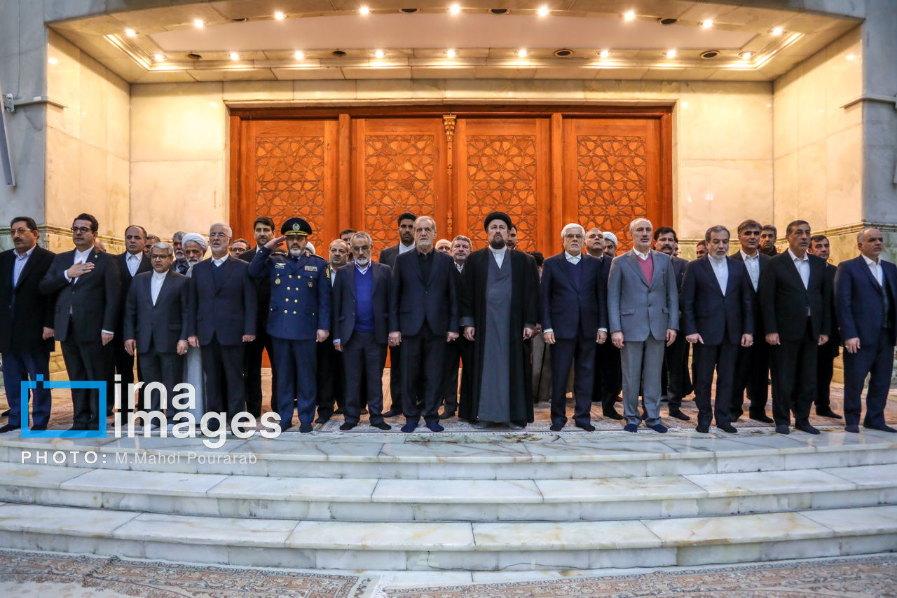 تجدید میثاق اعضای هیئت دولت با آرمان‌های بنیانگذار انقلاب