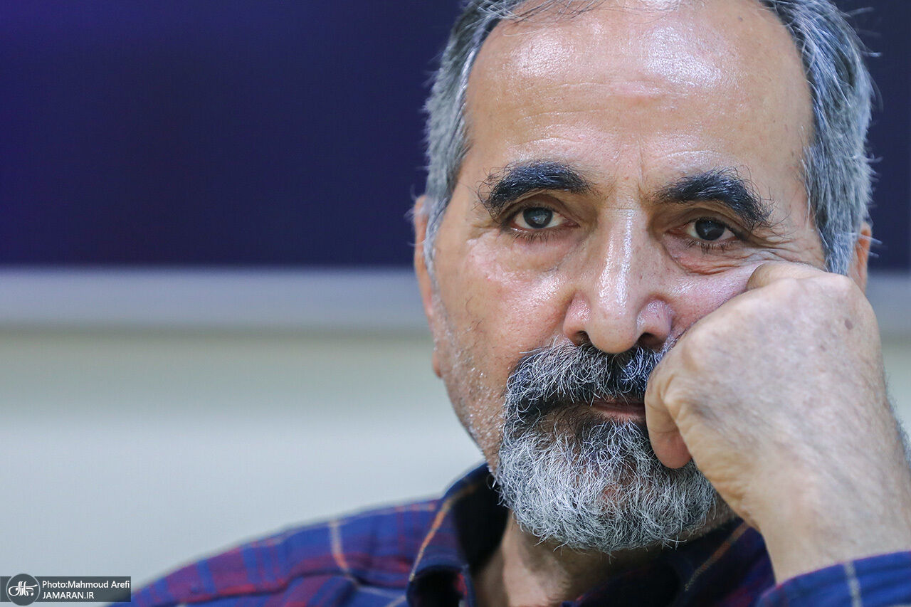 کنایه ارمکی به سخنگوی دولت/ بجای رفتن به دانشگاه ها، مرغ را سر جایش بنشان که دارد از سفره های مردم پرواز می کند!