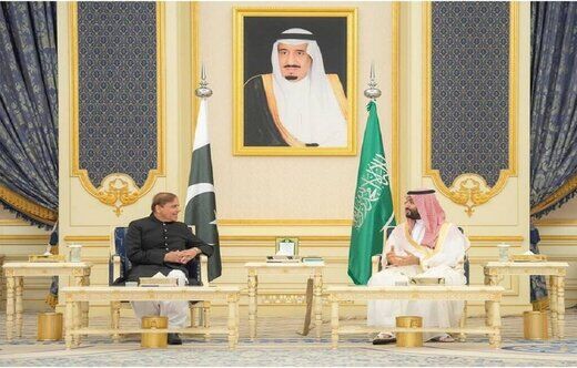 دیدار نخست‌وزیر جدید پاکستان با بن سلمان+جزئیات