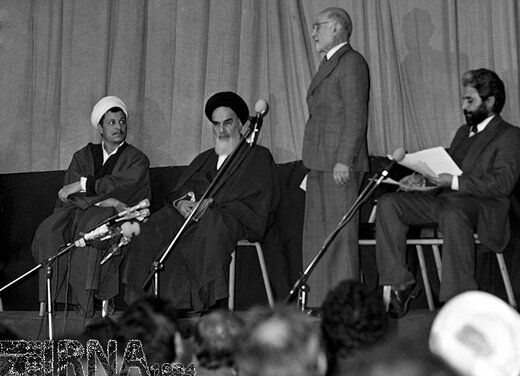 بازرگان چگونه از سوی امام به نخست وزیری رسید؟ 