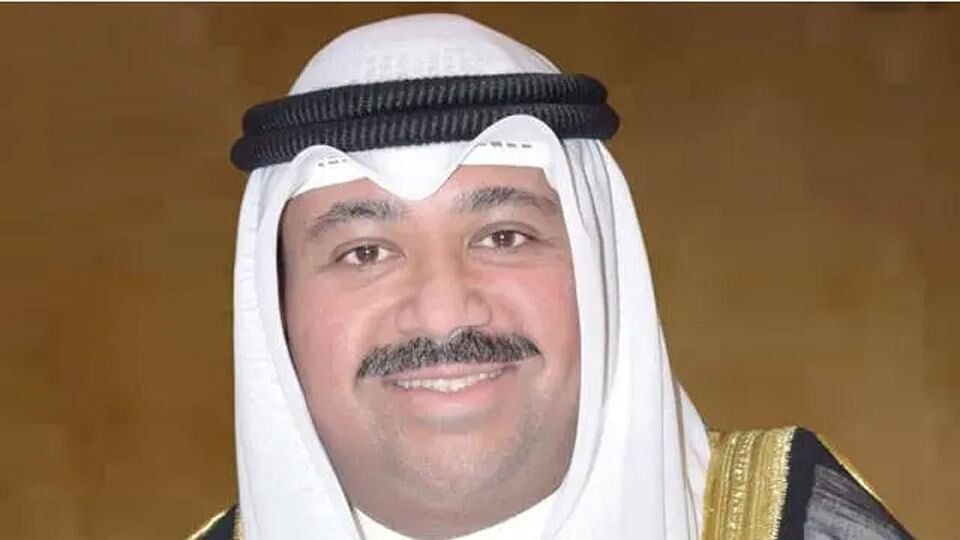 وزیر دفاع استعفا داد