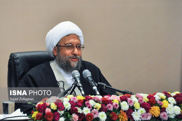 آملی لاریجانی: تعبیر اختلاف شورای نگهبان و مجلس صحیح نیست/ شان مجمع این نیست که بگوید حرف شورای نگهبان درست است یا خیر