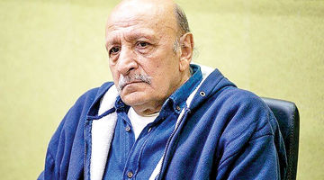  حقوقم را قطع کردند