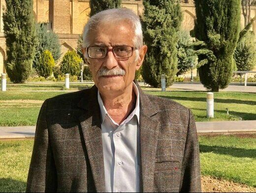 اکبر نحوی چشم از جهان فروبست