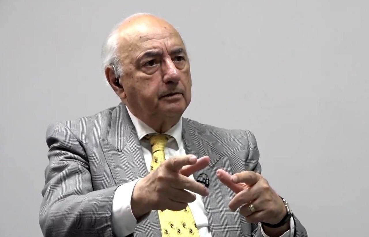 مجلسی: جلوگیری از جنگ امری ضروری است/ با مذاکره می‌توانند کشور را به وضعیتی عادی بازگرداند