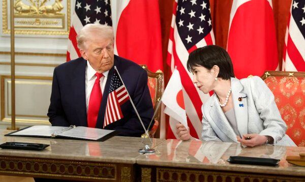 عکسی از ژست عجیب نخست وزیر ژاپن در کاخ سفید