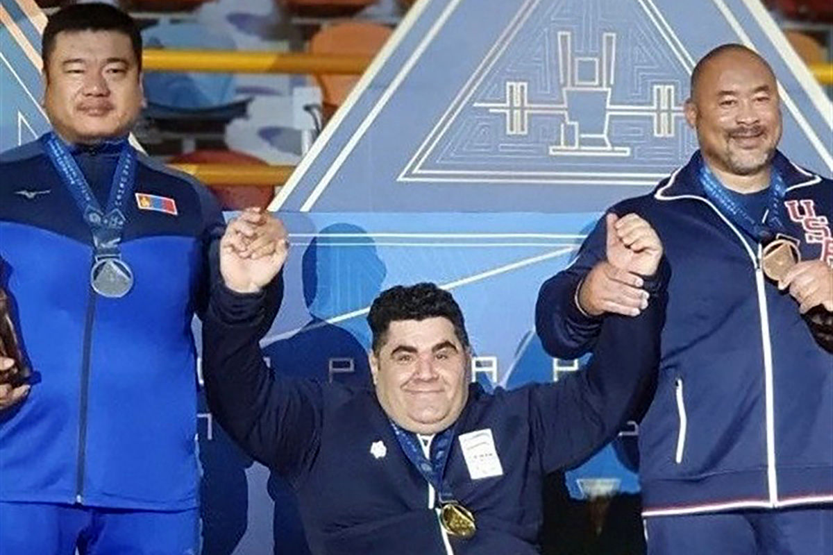 «غریب‌شاهی» با شکستن رکورد جهان به مدال طلا رسید