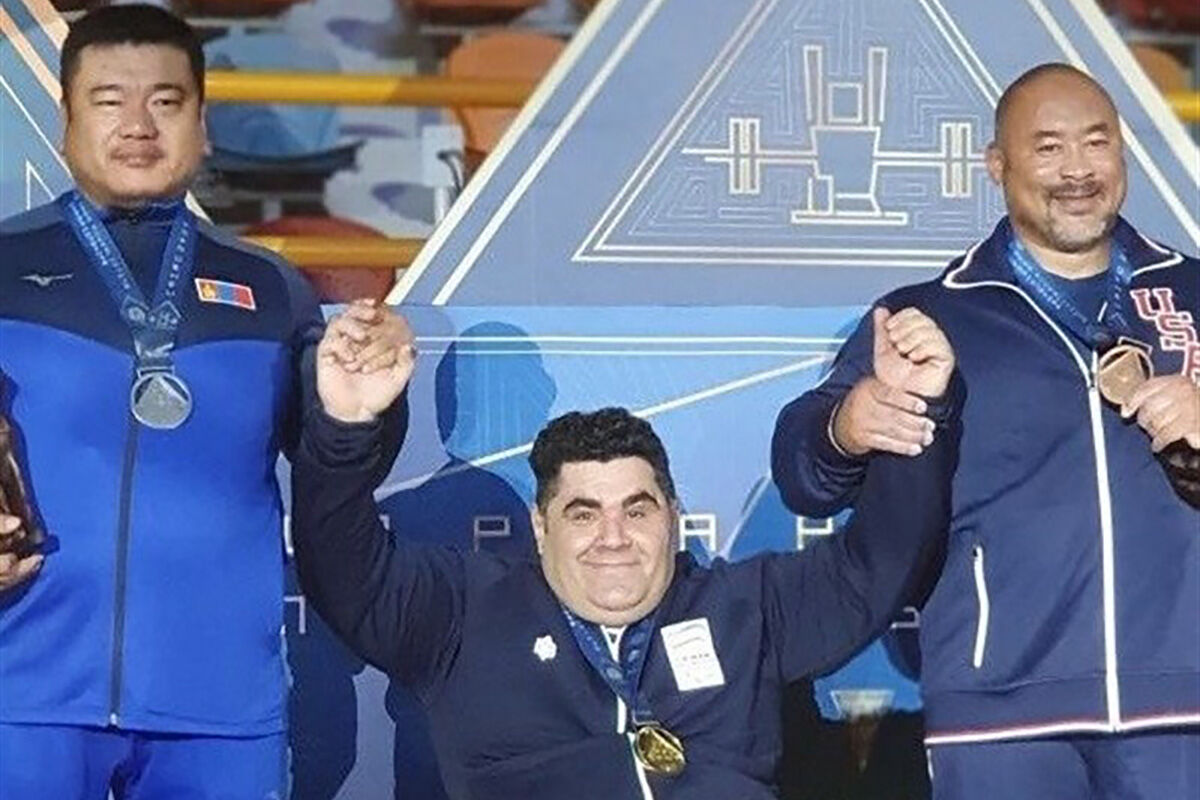 «غریب‌شاهی» با شکستن رکورد جهان به مدال طلا رسید