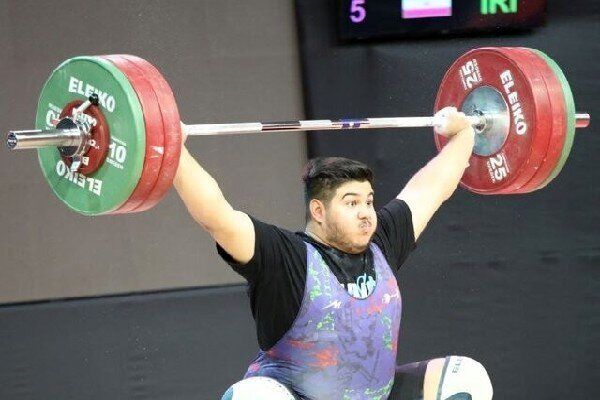 وزنهبردار فوق سنگین ایران به برنز یکضرب رسید