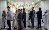 صف میلیونی وام ازدواج و فرزندآوری پشت در بانک‌ها/ گره کار کجاست؟