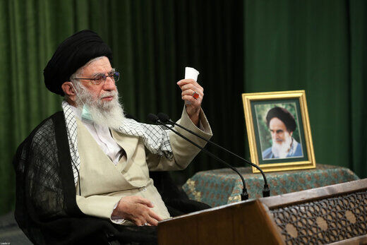 رهبر انقلاب فرمودند از چه کسانی خجالت می‌کشند؟