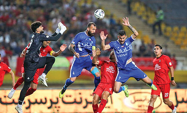 زودتر از خاک بلند شو!