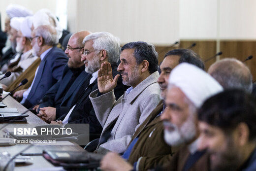 مجوز مجلس به قالیباف و احمدی نژاد برای کاندیداتوری در انتخابات ۱۴۰۰