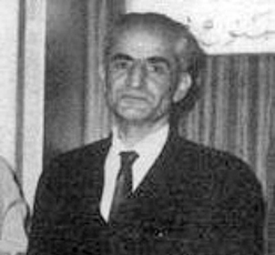 درگذشت احمد آرام