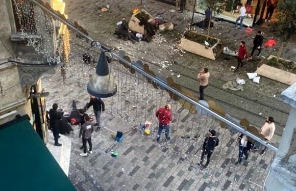 عکسی از لحظه دستگیری فرد بمب گذار در استانبول
