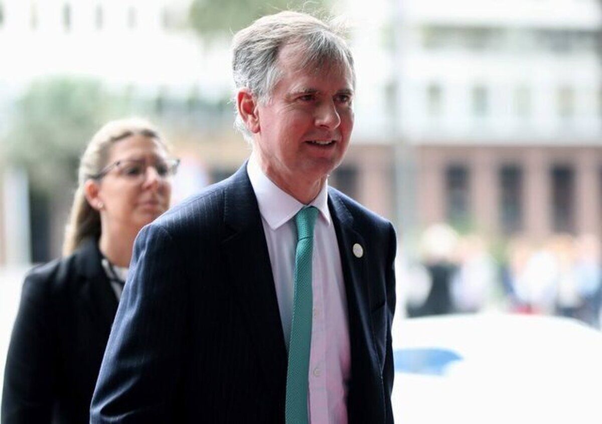 سفیر انگلیس، ایران را ترک کرد؟ 