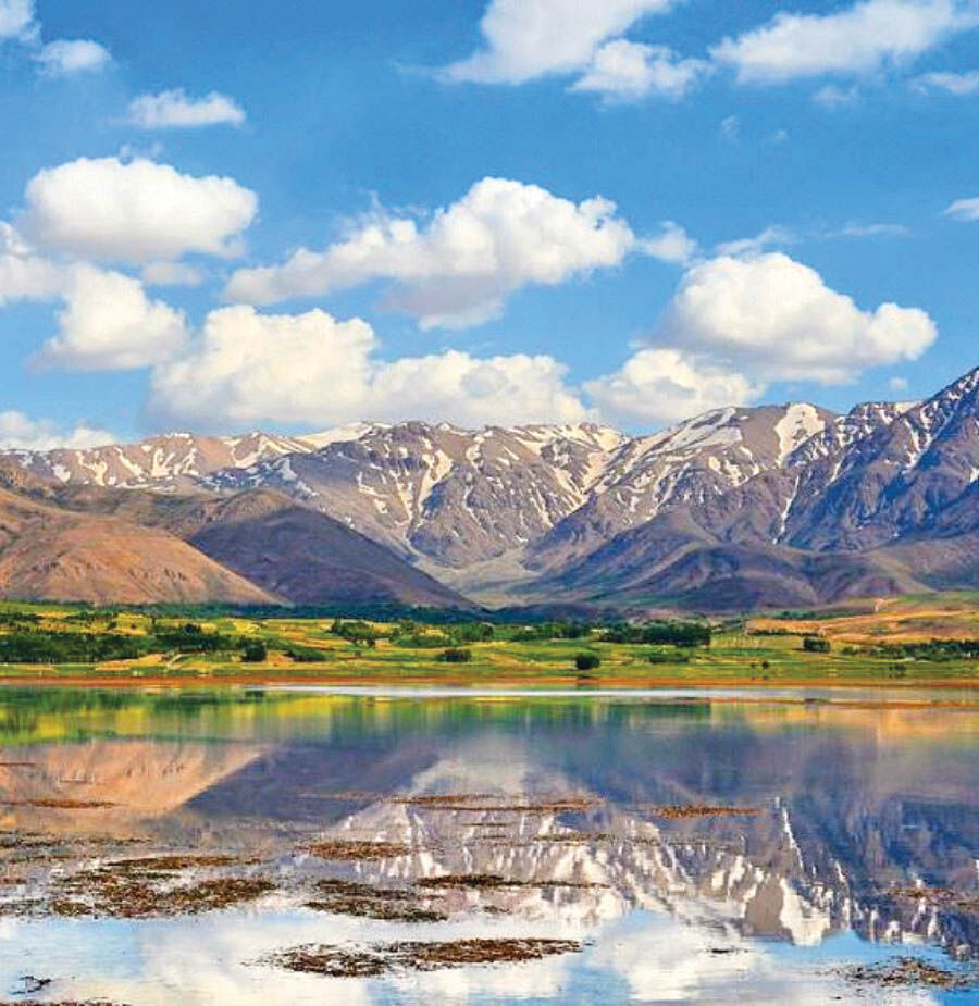 گذری بر یک «بام» ایران