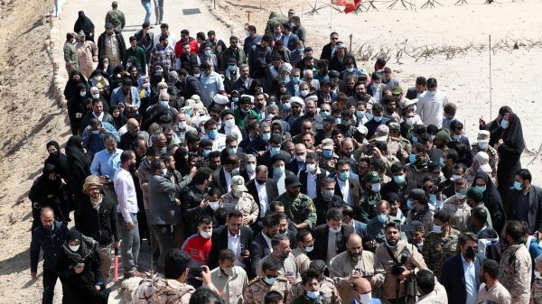 حضور رئیس جمهور در جمع زائران راهیان نور در منطقه شلمچه