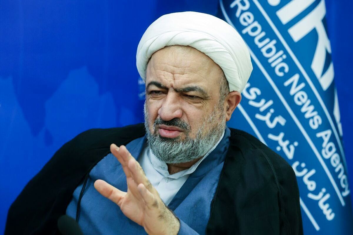 پست عجیب حمید رسایی پس از حمایت رهبری از رییس‌جمهور/ مقایسه دوباره پزشکیان و بنی صدر!