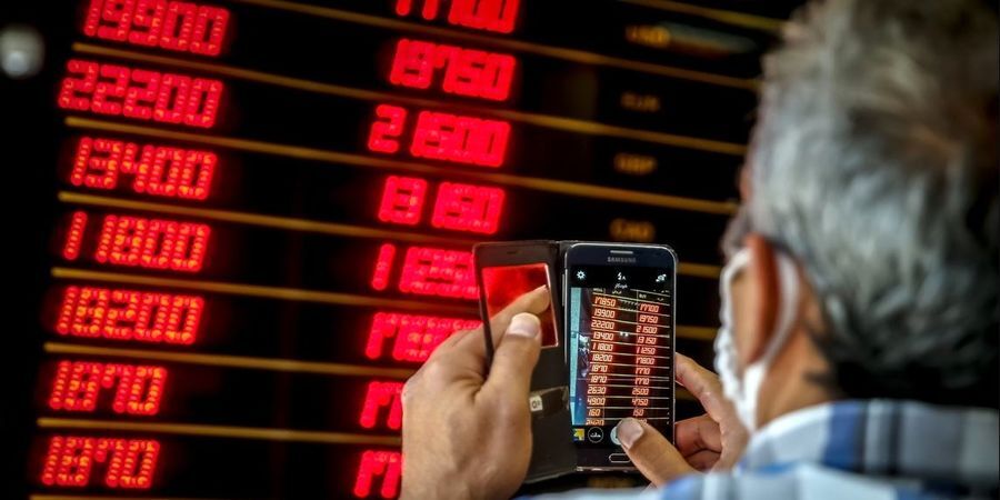 پیش بینی قیمت دلار امروز سه شنبه 19 مرداد