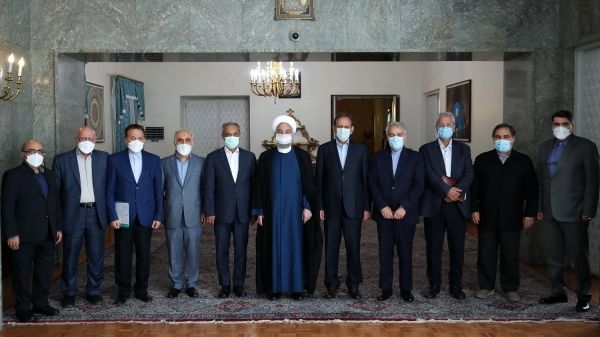 روحانی: معیشت مردم محور تصمیم‌گیری‌های ستاد اقتصادی دولت بوده است