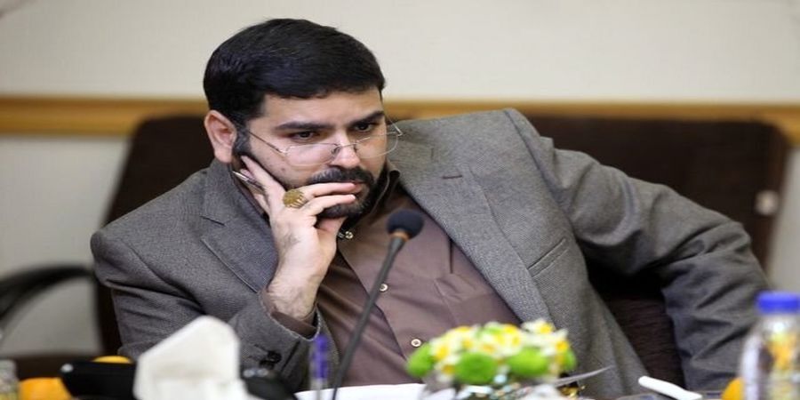 مجری مطرح تلویزیون پُست دولتی گرفت
