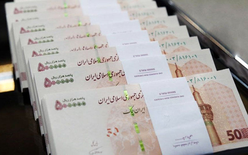 خبر خوش درباره افزایش حقوق کارمندان و بازنشستگان 
