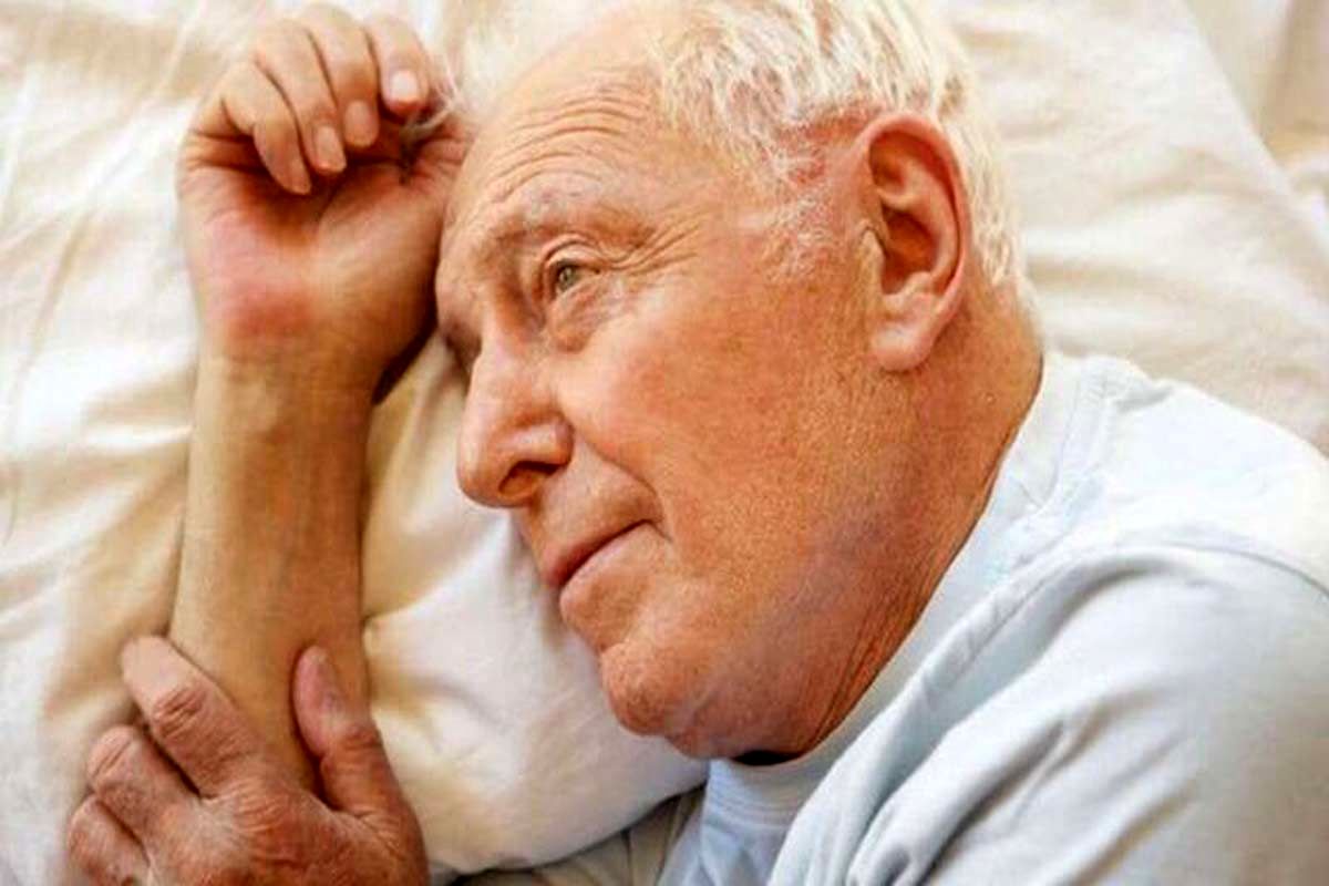 سالمندان مراقب خواب خود باشند این بیماری ها در انتظار آنهاست 