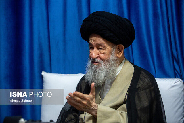 حال آیت‌الله علوی گرگانی مساعد نیست/ وزیر بهداشت: مردم دعا کنند