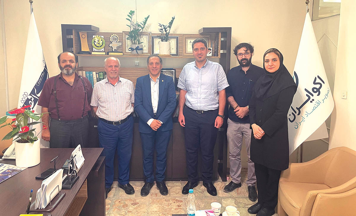 بازدید رییس کانون وکلای دادگستری استان اصفهان از تحریریه دنیای اقتصاد در اصفهان