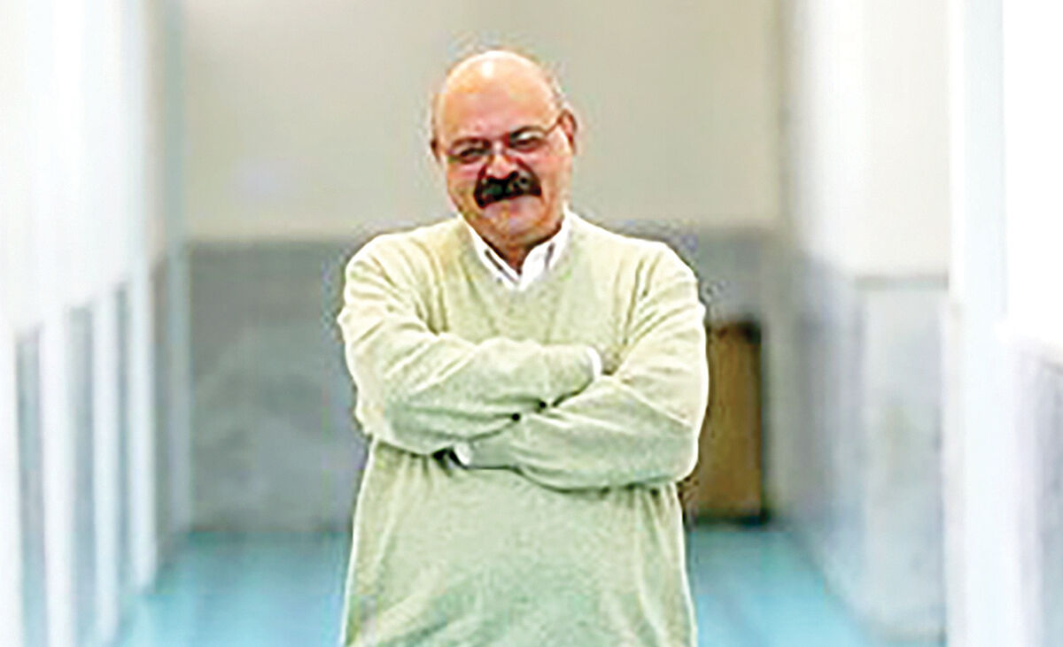 فارسی قابل تخریب و حذف نیست