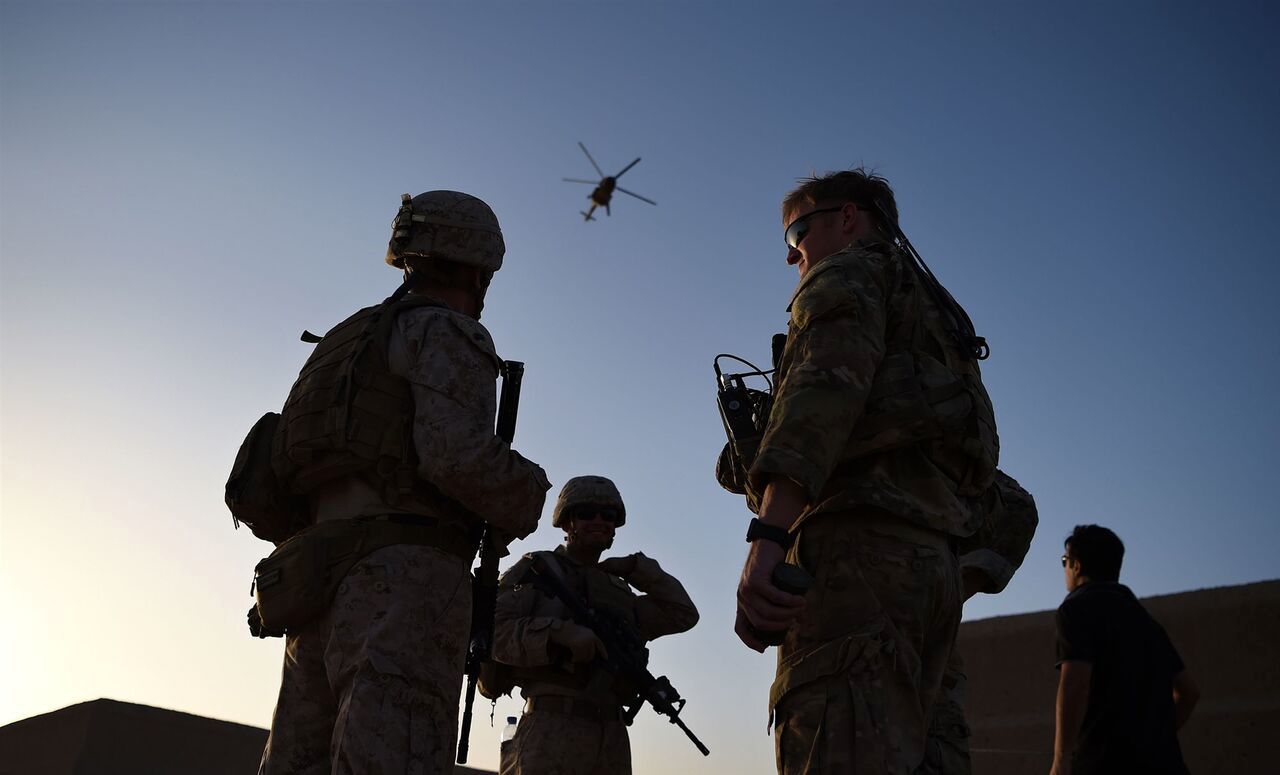 بایدن حضور نیروهای آمریکایی در افغانستان را دوباره بررسی می‌کند