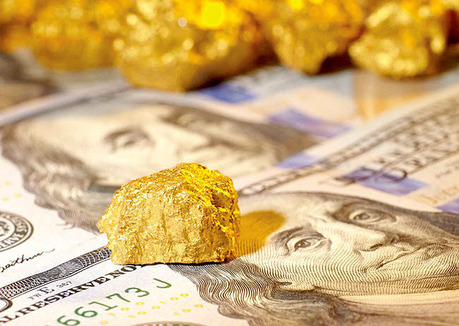 طلا، دلار را پشت‌سر گذاشت