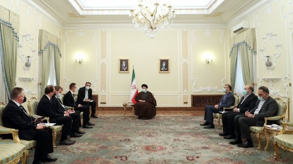 دیدار وزیر امورخارجه و تجارت مجارستان با رییس جمهوری
