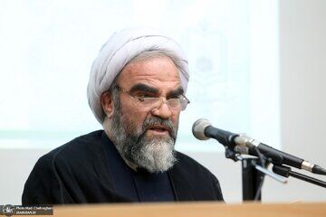 غرویان:  تندروها در پیشگاه ملت شکست خورده‌اند اما دست‌بردار نیستند