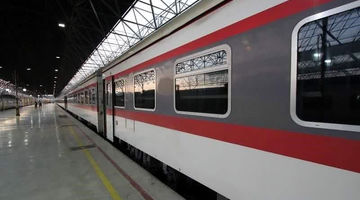 حبس 10 ساعته مسافران در قطار تهران – بندرعباس