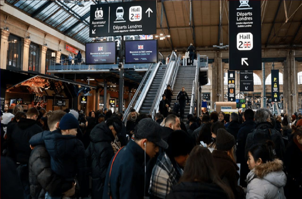 حمل‌و‌نقل ریلی میان انگلیس و فرانسه به حالت تعلیق درآمد / ماجرا چیست؟