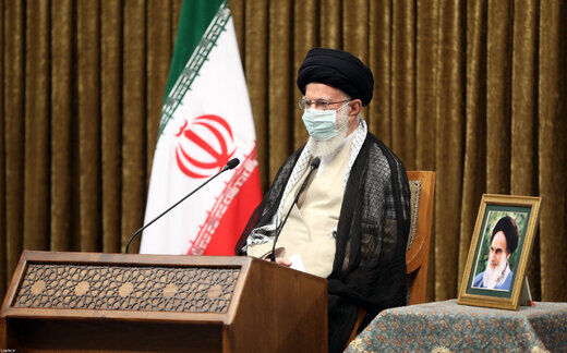 معنی حدیث نصب شده در محل سخنرانی رهبر انقلاب