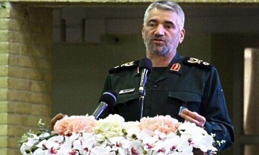 سردار فضلی: اگر چهار دهه از عمر انقلاب می‌گذرد از برکت خون شهیدان است