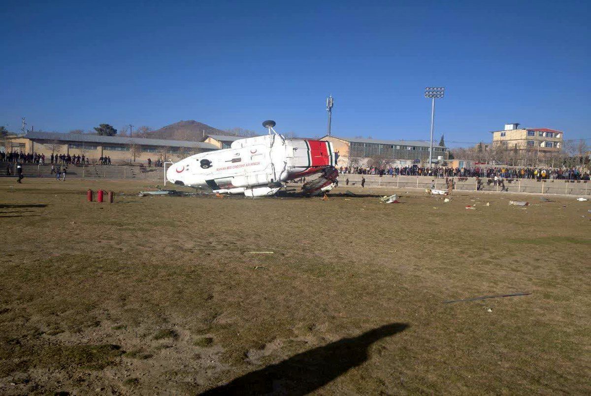 تصاویری از لاشه بالگرد سقوط کرده وزیر ورزش+فیلم