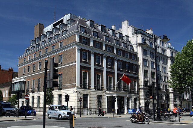 انگلیس کاردار سفارت چین را احضار کرد