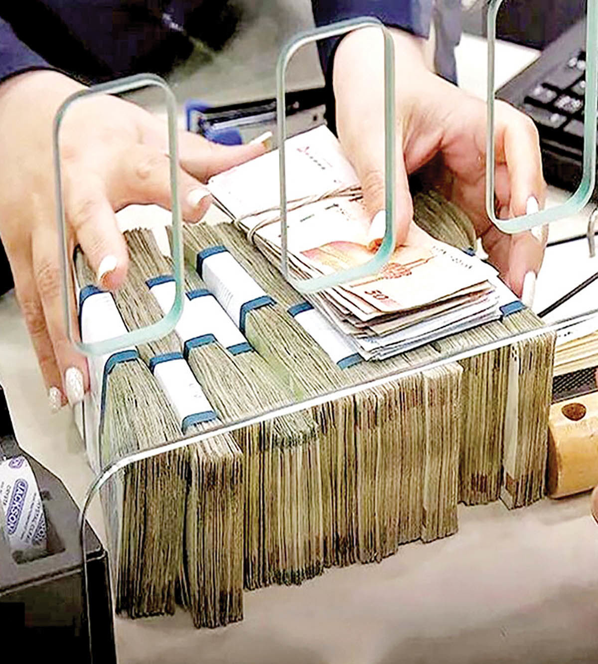 جاماندگی وام‌دهی از تورم