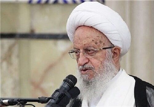 انتقاد یک مرجع تقلید از بگومگوهای سیاسی 