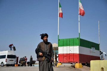 تدابیر شدید امنیتی در گمرک اسلام قلعه/ طالبان در حال انتقال سلاح سنگین به مرز ایران و افغانستان؟