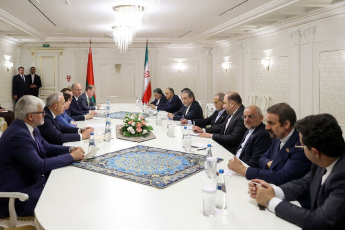 دیدار رئیس‌جمهور با ایرانیان مقیم بلاروس / پزشکیان: هدف اصلی ما ایجاد همگرایی در منطقه است